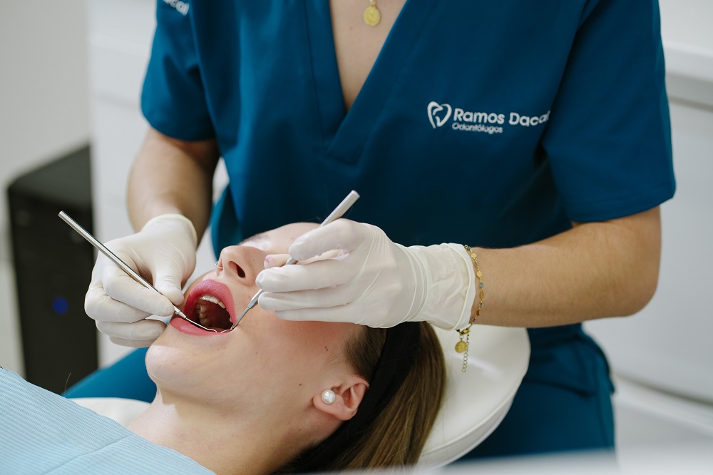 Periodoncia en Ourense: tratamiento de encías